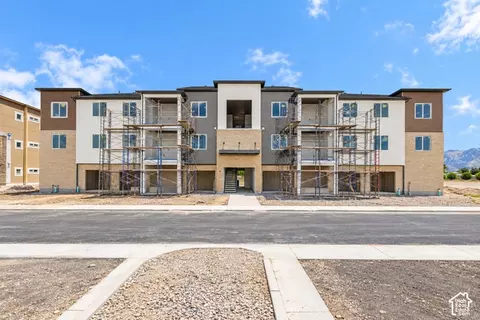 3721 S Dalbergia Dr #B201, West Valley City, UT 84119