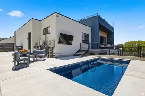 Exterior - 283 E 4900 N, Provo, UT 84604 photo 11 of 12
