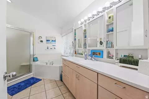 Bath - 31 Village Square Rd, Centerville, UT 84014 photo 1 of 4