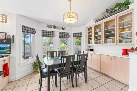 Dining - 31 Village Square Rd, Centerville, UT 84014 photo 1 of 1
