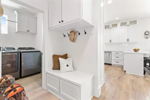 Entry Way - 922 S 30 E, Salem, UT 84653 photo 5 of 8