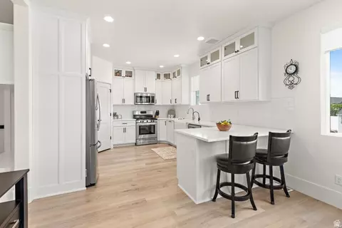 Kitchen - 922 S 30 E, Salem, UT 84653 photo 1 of 5