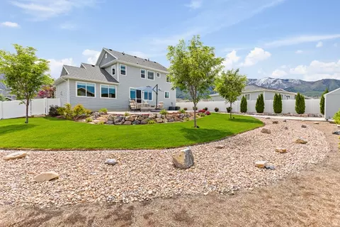 Exterior - 922 S 30 E, Salem, UT 84653 photo 6 of 13