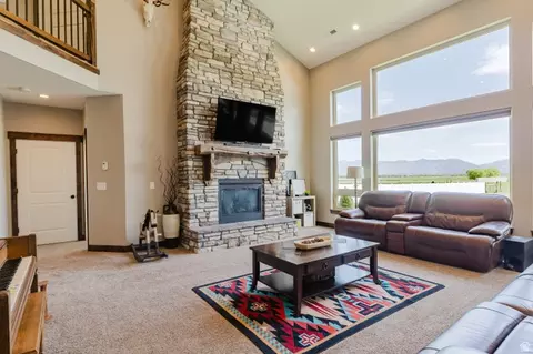 Living - 120 S 380 E, Mendon, UT 84325 photo 2 of 3