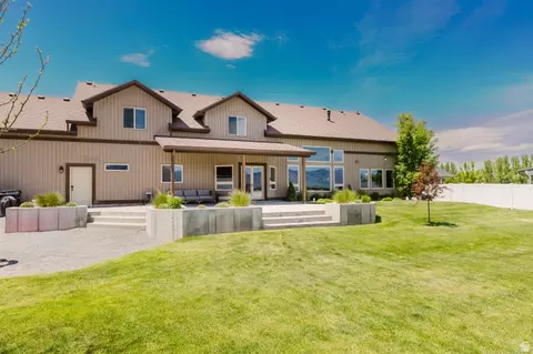 Exterior - 120 S 380 E, Mendon, UT 84325 photo 7 of 17