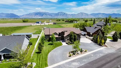 120 S 380 E, Mendon, UT 84325