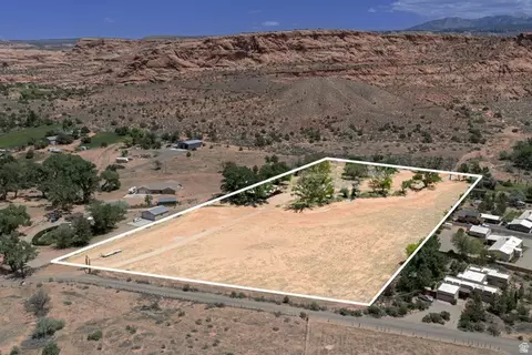 3181 E Bench Rd, Moab, UT 84532 photo 2