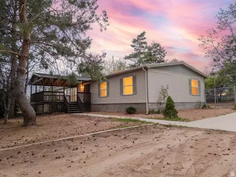 10525 N 5500 E, Tridell, UT 84076