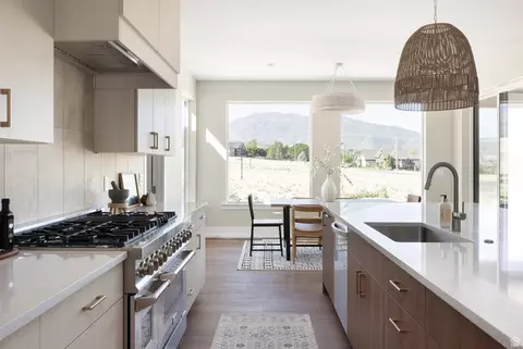 Kitchen - 8058 N Bristlecone Rd #112, Eagle Mountain, UT 84005 photo 5 of 7