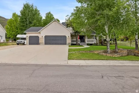 381 N Alpinhof Ln E, Midway, UT 84049