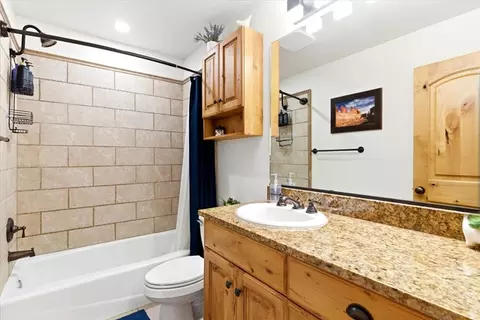 Bath - 5176 Fairview Loop # 503, Eden, UT 84310 photo 2 of 4