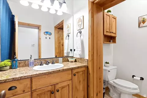Bath - 5176 Fairview Loop # 503, Eden, UT 84310 photo 3 of 4