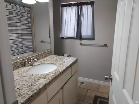 Bath - 1627 E 1700 St N, Logan, UT 84341 photo 5 of 8