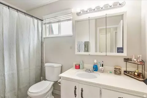 Bath - 37 W 600 N, Orem, UT 84057 photo 1 of 2