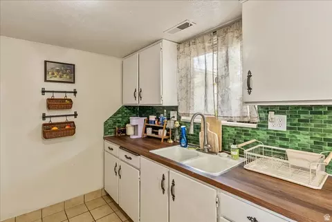 Kitchen - 37 W 600 N, Orem, UT 84057 photo 4 of 8