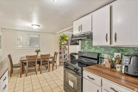 Kitchen - 37 W 600 N, Orem, UT 84057 photo 5 of 8