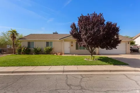 Exterior - 664 E Springhill Dr, Washington, UT 84780 photo 3 of 7