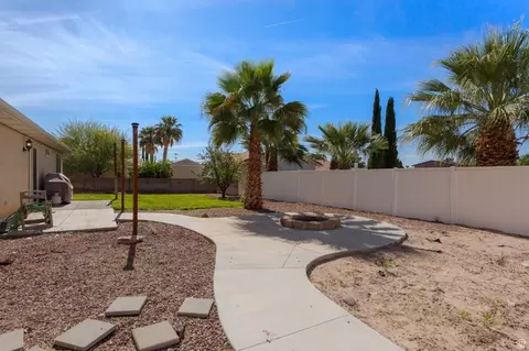 Exterior - 664 E Springhill Dr, Washington, UT 84780 photo 7 of 7