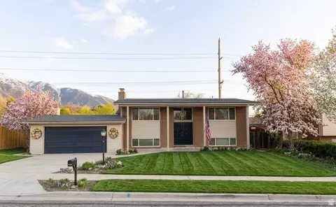2444 E Quail Run Dr S, Sandy, UT 84093