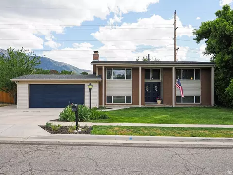 2444 E Quail Run Dr S, Sandy, UT 84093