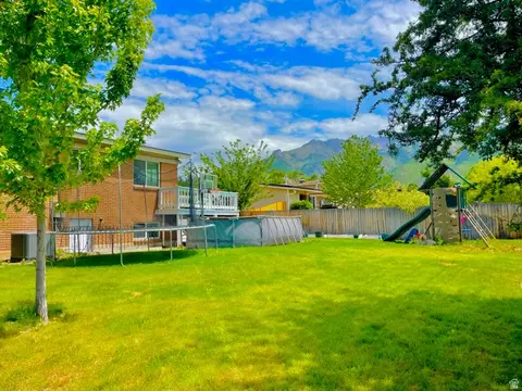 Exterior - 2444 E Quail Run Dr S, Sandy, UT 84093 photo 2 of 3