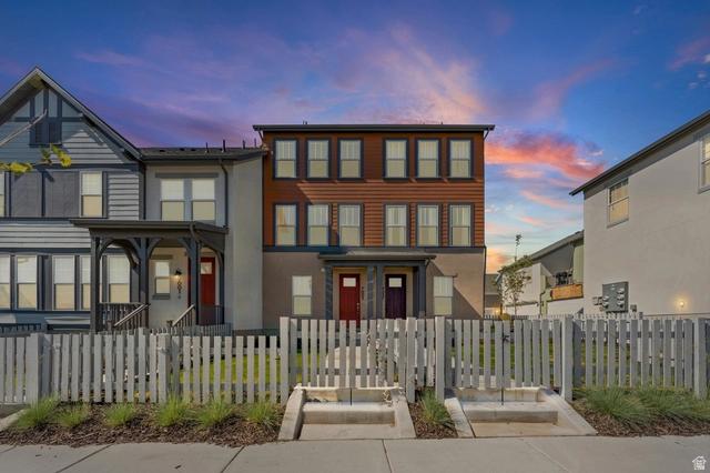 7003 S South Jordan Pkwy, South Jordan, UT 84009