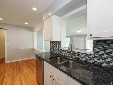 Kitchen - 35 W American Ave S, Murray, UT 84107 photo 4 of 5
