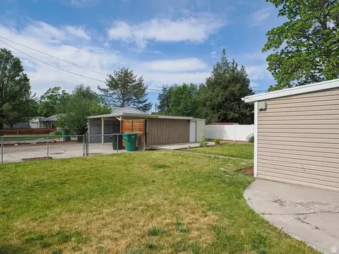 Exterior - 35 W American Ave S, Murray, UT 84107 photo 5 of 7