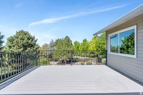 Exterior - 3813 N Foothill Dr, Provo, UT 84604 photo 6 of 18