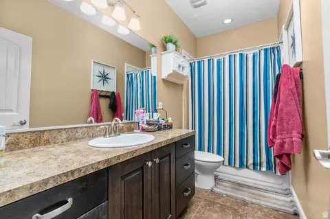 Bath - 5702 W 950 N, Ogden, UT 84404 photo 2 of 7