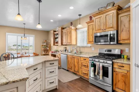 Kitchen - 5702 W 950 N, Ogden, UT 84404 photo 2 of 3