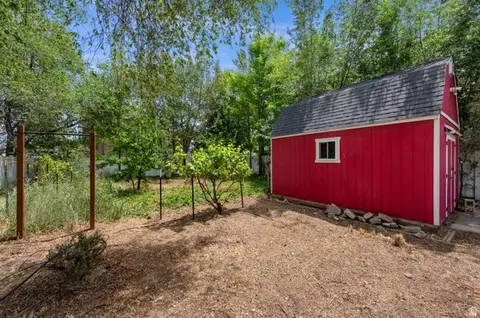 Exterior - 4647 S Box Elder St, Murray, UT 84107 photo 10 of 12