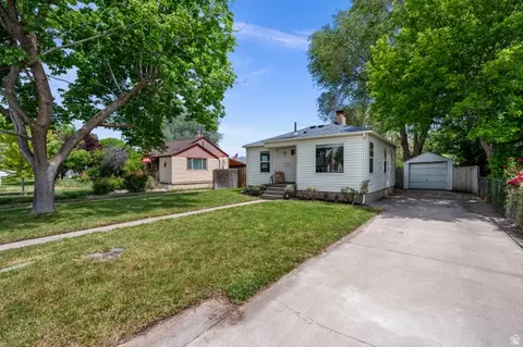 Exterior - 4647 S Box Elder St, Murray, UT 84107 photo 4 of 12