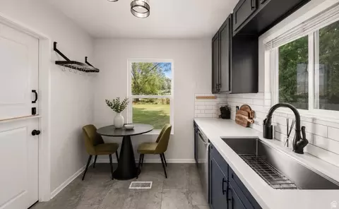 Kitchen - 4647 S Box Elder St, Murray, UT 84107 photo 3 of 5