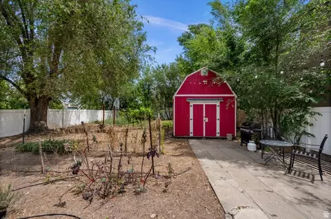 Exterior - 4647 S Box Elder St, Murray, UT 84107 photo 8 of 12