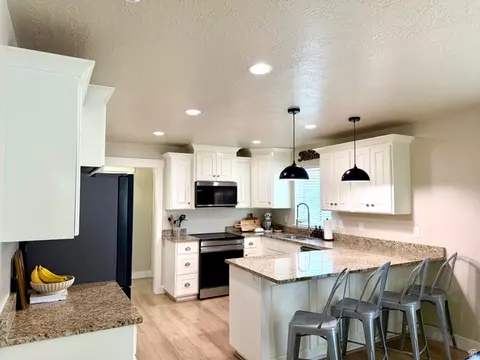 Kitchen - 1151 S 550 E, Payson, UT 84651 photo 2 of 4