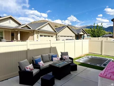 Exterior - 1151 S 550 E, Payson, UT 84651 photo 4 of 9