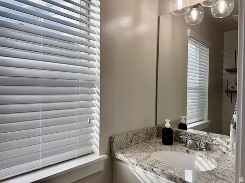Bath - 1151 S 550 E, Payson, UT 84651 photo 1 of 5