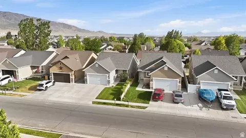 View/Area - 1854 E Shadow Dr N, Eagle Mountain, UT 84005 photo 1 of 4
