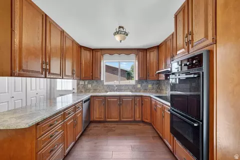 Kitchen - 3120 N Apache Ln E, Provo, UT 84604 photo 1 of 5