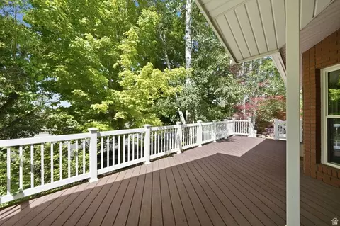 Exterior - 3120 N Apache Ln E, Provo, UT 84604 photo 10 of 10