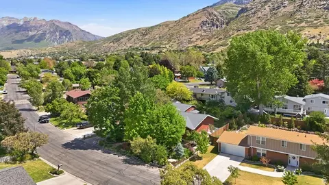 View/Area - 3120 N Apache Ln E, Provo, UT 84604 photo 4 of 8