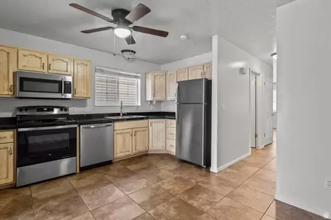 472 E 2100 N, Ogden, UT 84414 photo 4