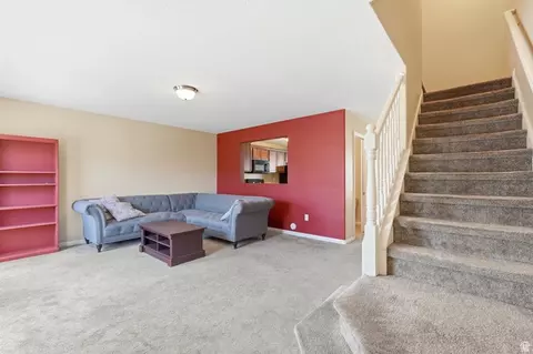 174 W Finlay Dr, Salt Lake City, UT 84115