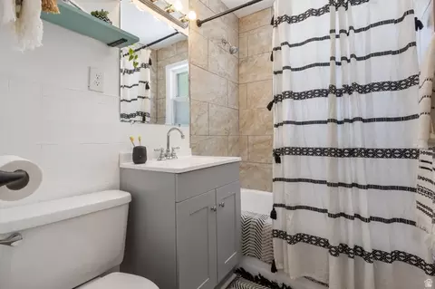 Bath - 2941 S Madison Ave E, Ogden, UT 84403 photo 1 of 2