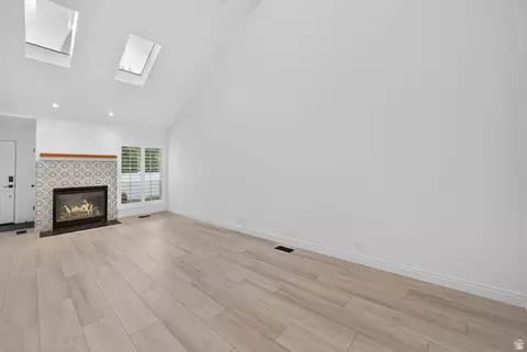 Living - 6969 S 855 E, Midvale, UT 84047 photo 5 of 8