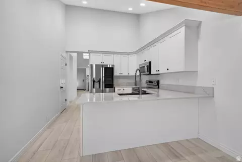 Kitchen - 6969 S 855 E, Midvale, UT 84047 photo 4 of 5