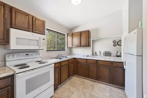 Kitchen - 6969 S 855 E, Midvale, UT 84047 photo 5 of 5