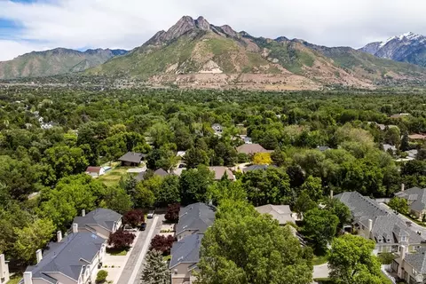 View/Area - 2024 E Cotton Willow Ln, Holladay, UT 84117 photo 4 of 9