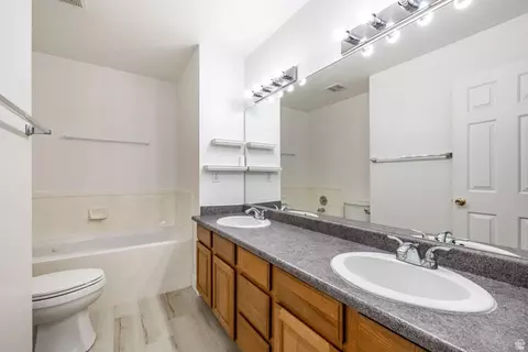 Bath - 2024 E Cotton Willow Ln, Holladay, UT 84117 photo 1 of 3